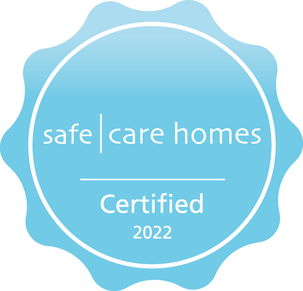 CovidClean 2022. SafeCare homes Logo.